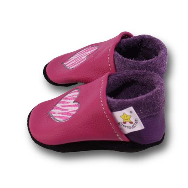 Krabbelschuhe Herz getigert pink